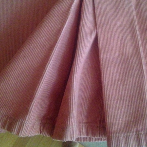 Pink Corduroy Style Skirt - Picture 4 of 8